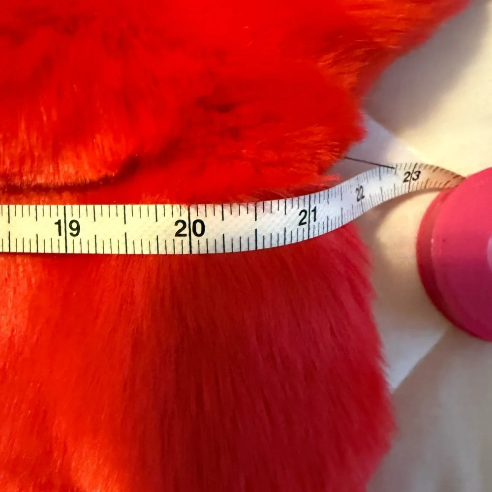 [SCRIPTED] Tiered Faux Fur Jacket in Brilliant Poppy - Picture 11 of 12